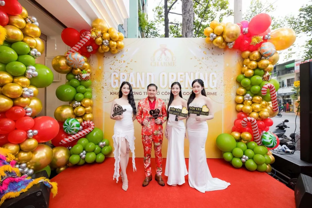 Dàn Hoa Á Hậu & Các Sao Việt Đình Đám Có Mặt Chúc Mừng Khai Trương Trụ Sở Công Ty Goodcharme