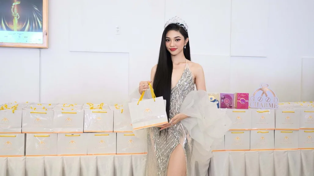Goodcharme “Đem Hương Tô Sắc” Tại Họp Báo Công Bố Vương Miện Miss Grand Vietnam 2023