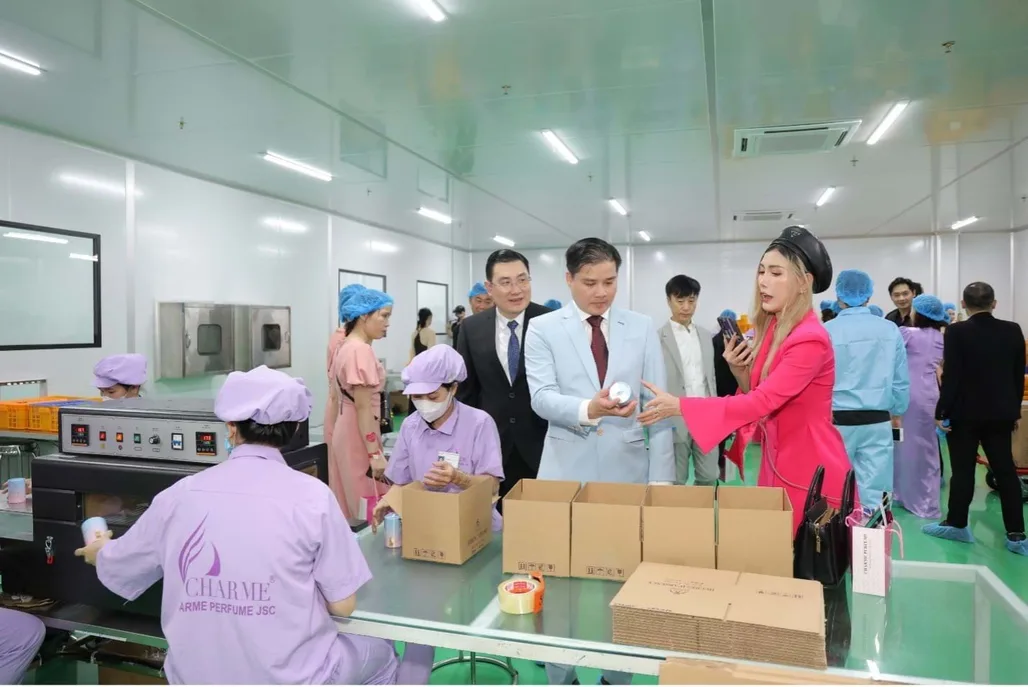 Khánh Thành Nhà Máy Sản Xuất Nước Hoa Charme Perfume Lớn Nhất Việt Nam Trị Giá 1.5 Triệu Usd