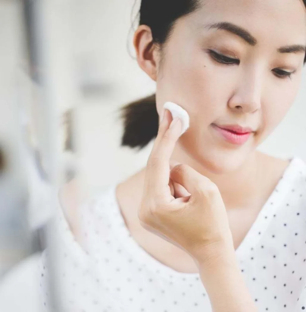 Tại sao bận rộn nên chọn phấn nước?