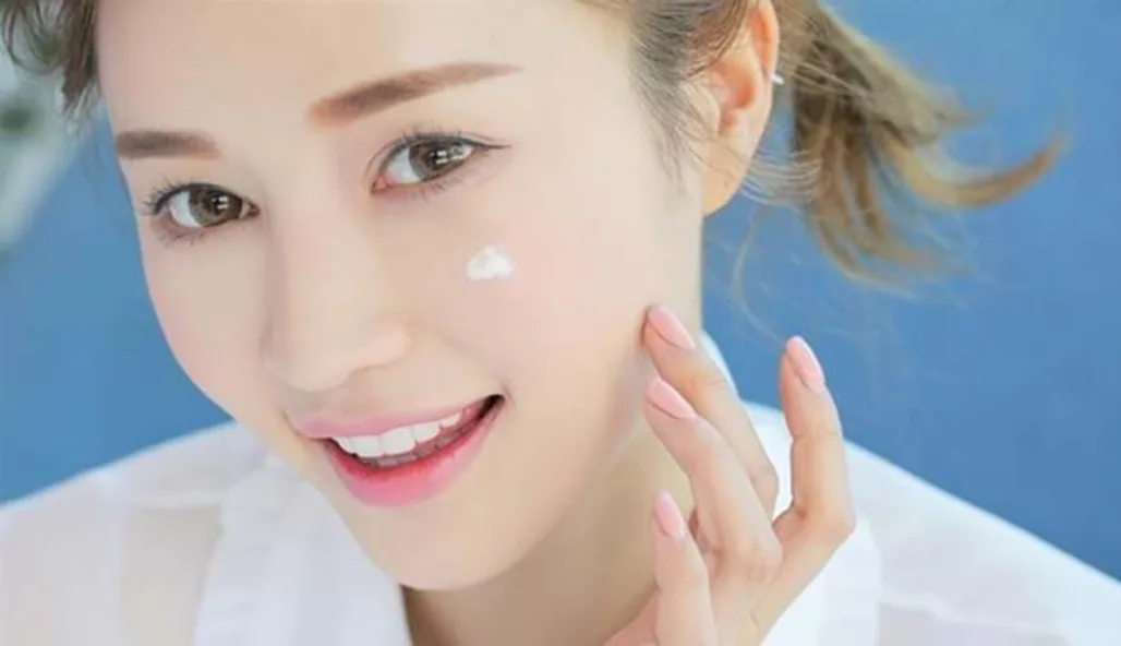 Da xạm, lão hóa nhanh nếu dùng kem chống nắng sai cách