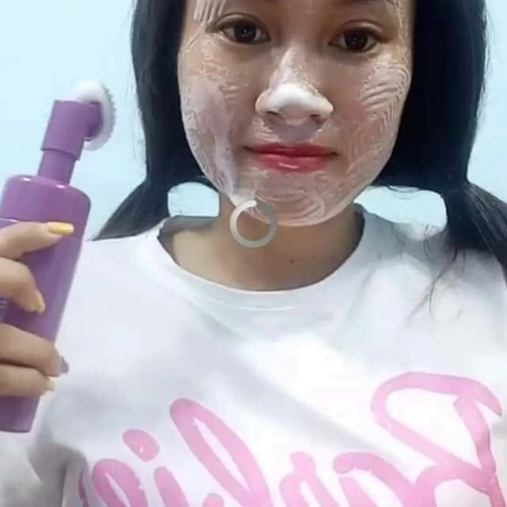 Có nên dùng sữa rửa mặt thường xuyên không?