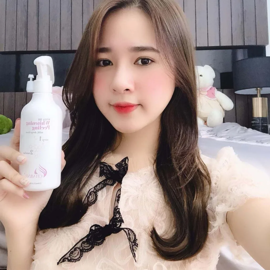 Tẩy tế bào chết tối đa 2 lần một tuần để loại bỏ các tạp chất trên da