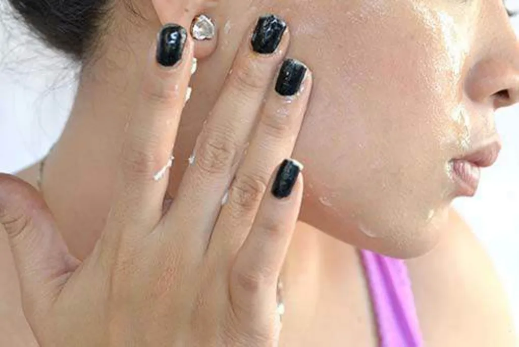 Gặp ai cũng được khen trẻ ra, chỉ cần bạn biết công thức dưỡng da từ trứng gà