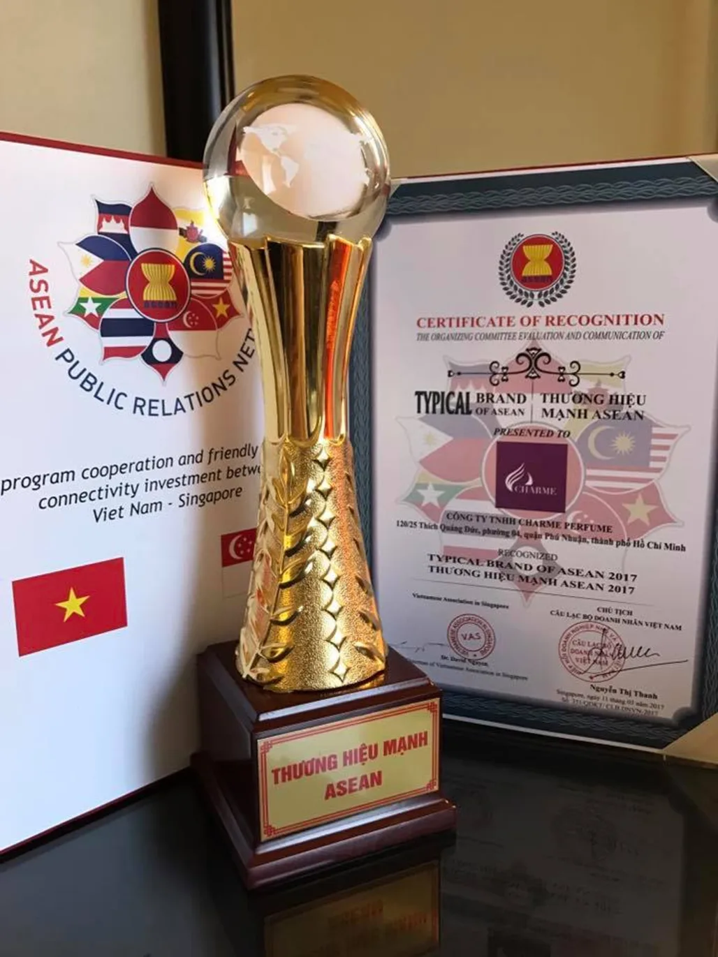 NƯỚC HOA CHARME- THƯƠNG HIỆU NƯỚC HOA VIỆT NAM ĐẦU TIÊN ĐẠT GIẢI THƯỞNG SẢN PHẨM CHẤT LƯỢNG KHU VỰC ASEAN TẠI SINGAPORE