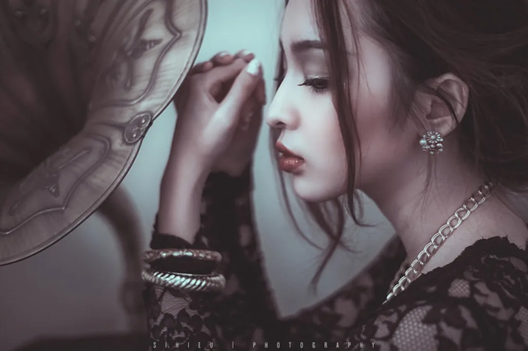 Vì sao phụ nữ nên dùng nước hoa?